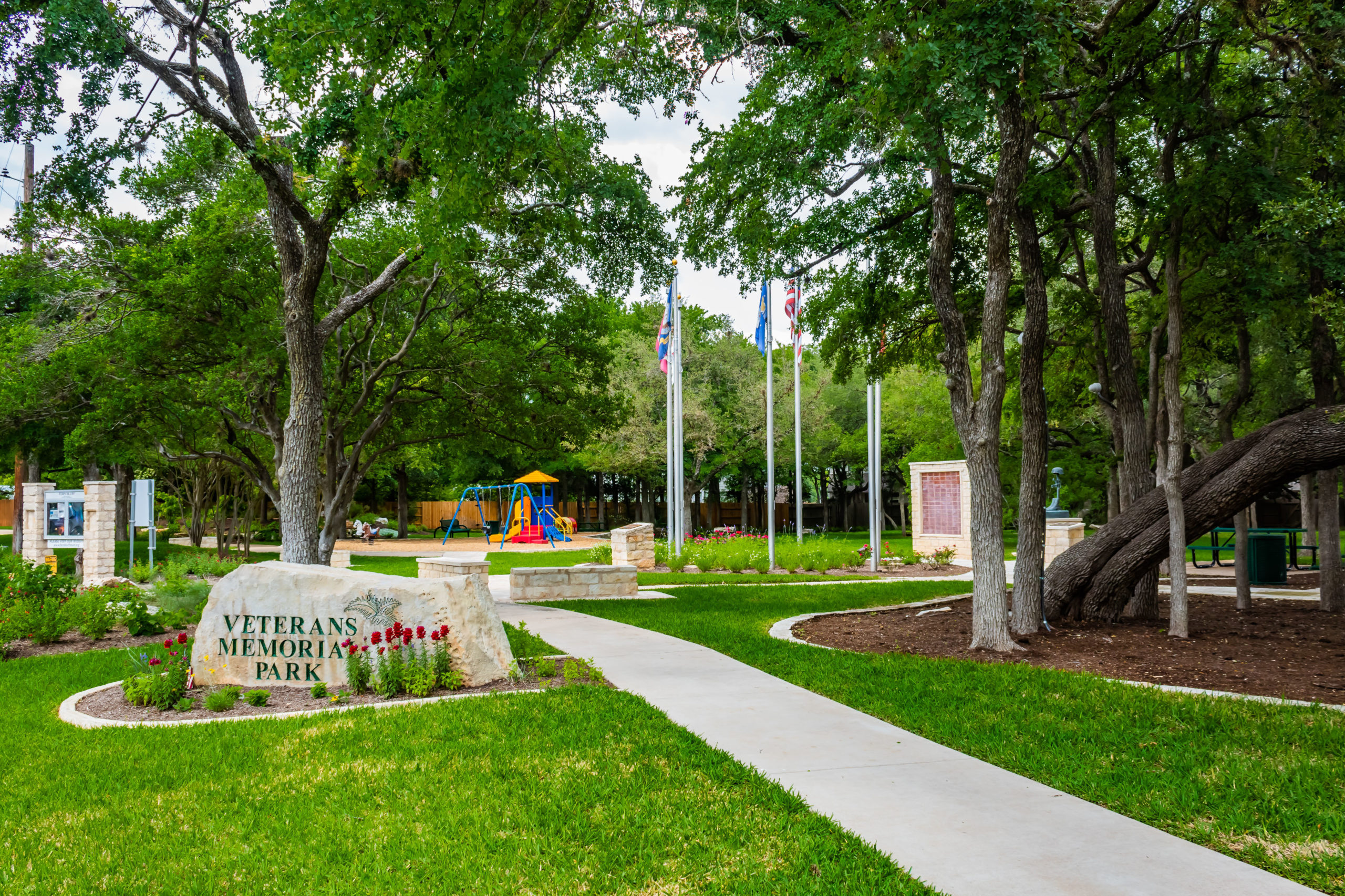 Picture of entrance to Veterans Park.